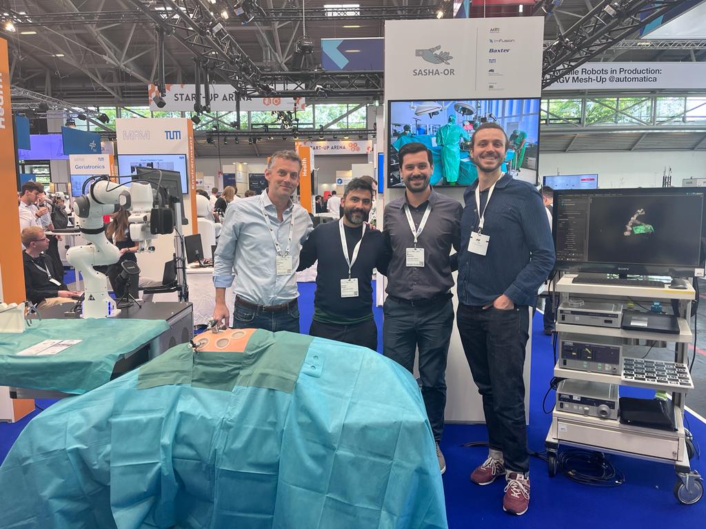 ImFusionGmbH's tweet image. First day of #automatica2023 🤖 Come meet us at Hall B4, Booth H10 to see our SASHA-OR Robotic Scrub Nurse!
@baxter_intl @automaticafair @VDIVDE_IT
#innovation #robotics #computervision