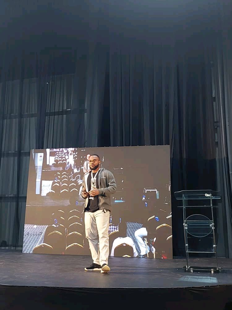 enthusiastDev's tweet image. Great news! Had an incredible experience attending and presenting at #oscafest23! 🙌🏼 It was a true honor to share my insights and connect with such an amazing audience. The enthusiasm and dedication for technology was truly inspiring. Kudos to organizers. 
#Flutter #Dart