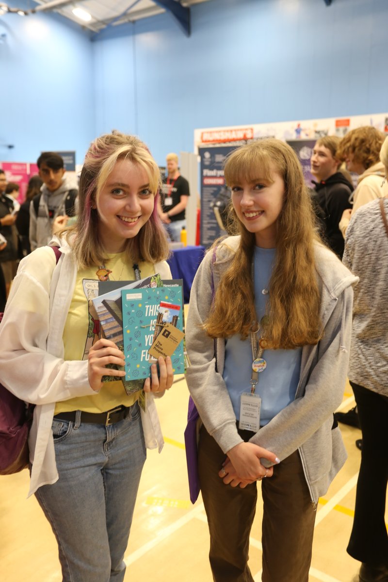 Runshaw College tweet media