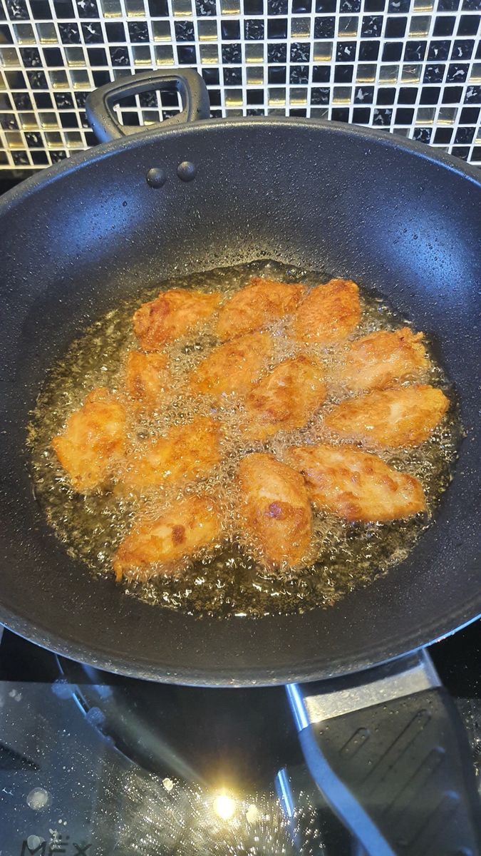 currently cooking unironically embutido shaped karaage. loml 🫰🏼🫰🏼