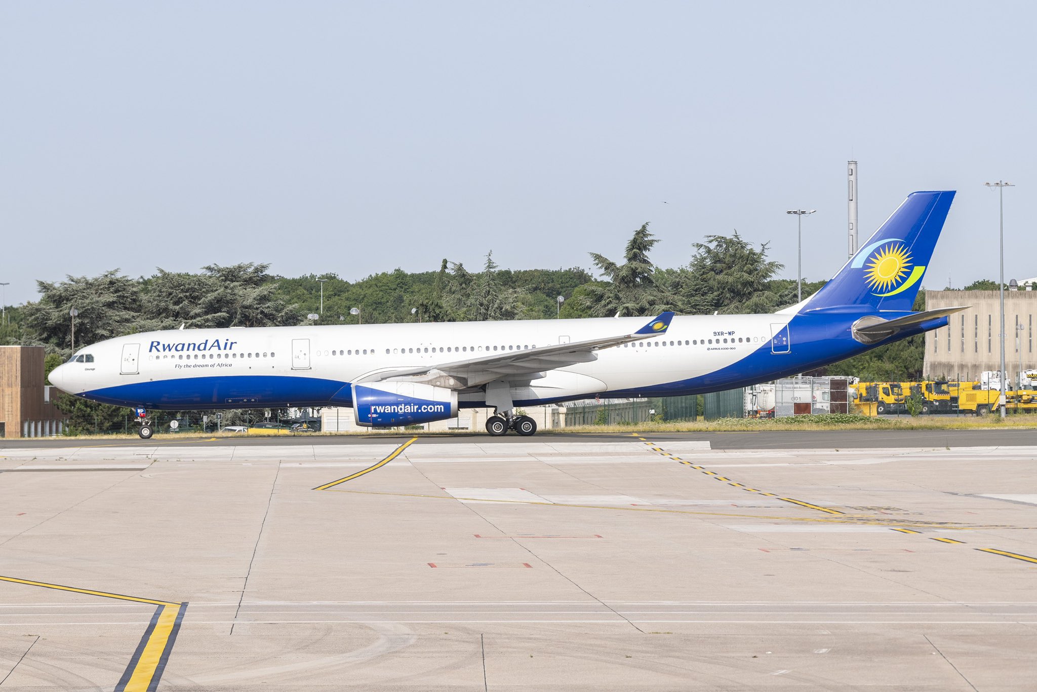 RwandAir a330-300 ルワンダ航空 アフリカ ph 1:400 RwandAir a330-300 ルワンダ航空 アフリカ ph 1:400 RwandAir