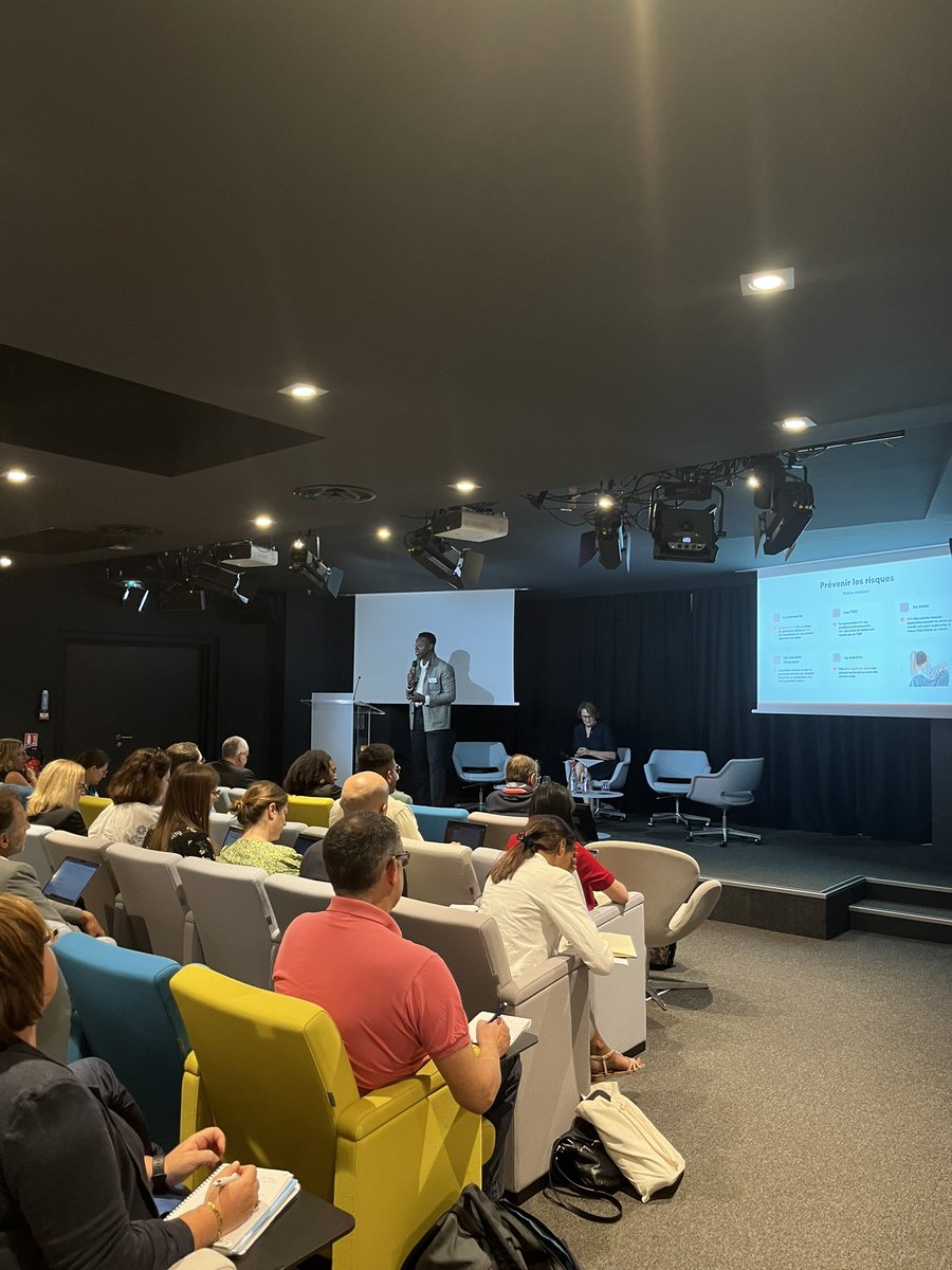 #PITCH Dieudonné Moukoué, CEO de <a href="/FitersFrance/">Fiters</a>, nous présente Fiters : la solution préventive incontournable pour les assureurs collectives. 
#PreventionSante