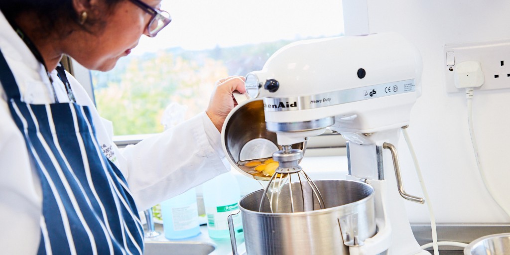 TheMcrCollege's tweet image. Five of our L3 Patisserie and Confectionery students are taking part in the National Heats of the @worldskillsuk Patisserie Competition on Wednesday at @hullcollegegrp.

Good luck to our staff and students, and we hope all of the students that are competing enjoy the experience.