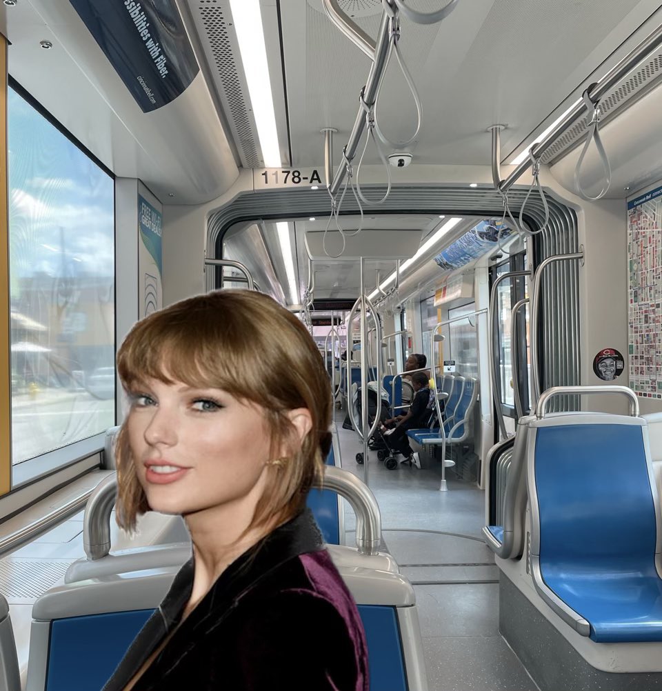 Connector tweet media