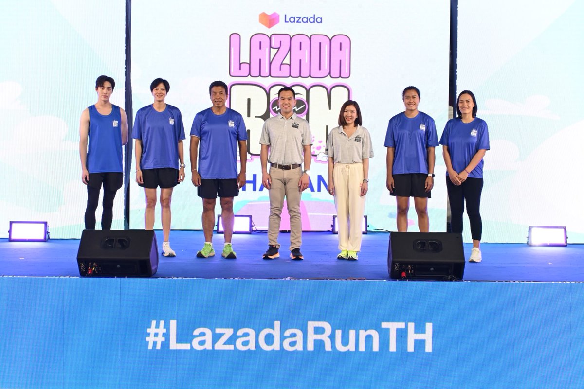 TalkinTrend's tweet photo. ลาซาด้า นำทัพนักวิ่งร่วมหมื่นคน เพิ่มความฟิตกับ Lazada Run งานวิ่งครั้งใหญ่ระดับภูมิภาค พร้อมพาผู้ชนะบินลัดฟ้าร่วมแข่งที่สิงคโปร์

อ่านเพิ่มเติม >> https://t.co/qjr0D5kfN7

#AddFitnessToLife #วิ่งอันล็อกลิมิตเพิ่มความฟิตให้ชีวิต #LazadaRunTH #LazadaTH https://t.co/ocuMz3UiRR