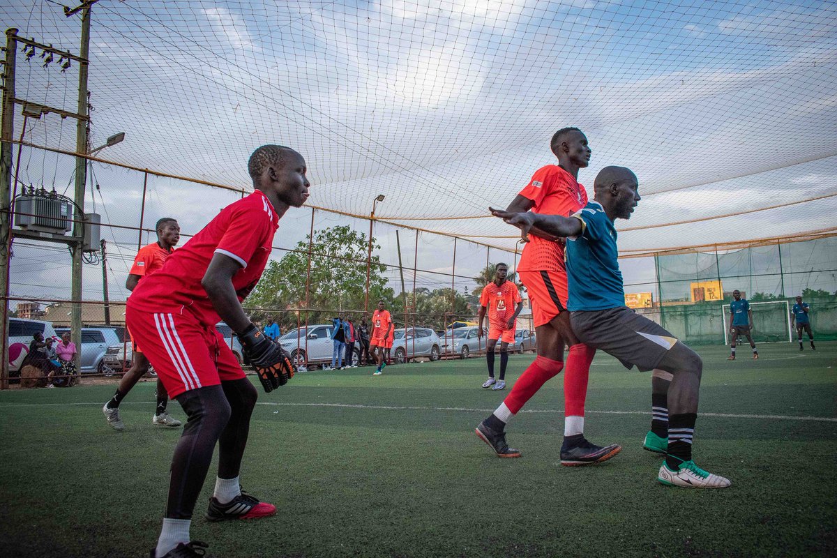 Butiki_League's tweet photo. He waited for it and it came at the right time 😄😄

@Bugomafc's safe hands 🧤

#ButikiLeague https://t.co/VU9J3xihnQ