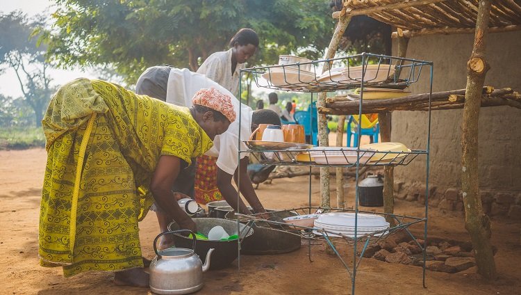 Therefore prioritizing clean water in food preparation, practicing proper hand hygiene at crucial moments, washing utensils diligently and keeping surroundings clean play a vital role in ensuring overall #nutritionsecurity
#WaterSanitationHygiene
Photos_ GeorgieScott @Lifewater