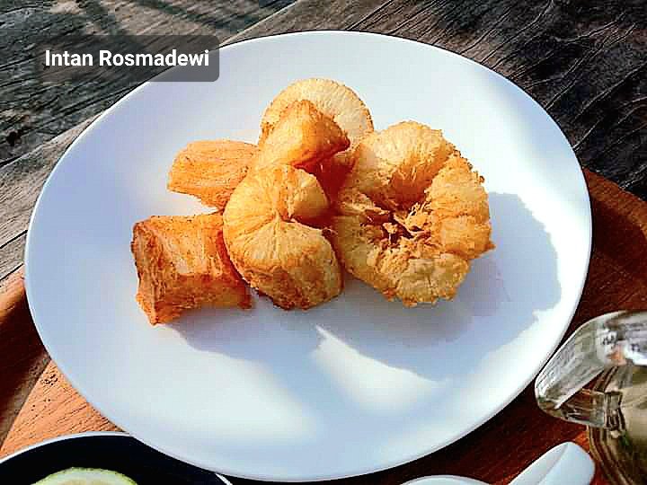 Goreng Sampeu. Kitu saur urang Sunda mah #BETAwards #gistlover #Glastonbury  pokoknya mewah dah mungkin Teh <a href="/bioeti/">Yeni Kurnia</a>  suka atau suka terserah we lah yakin sampe goreng mah juarsa . . . . ekh juara attuh 
.