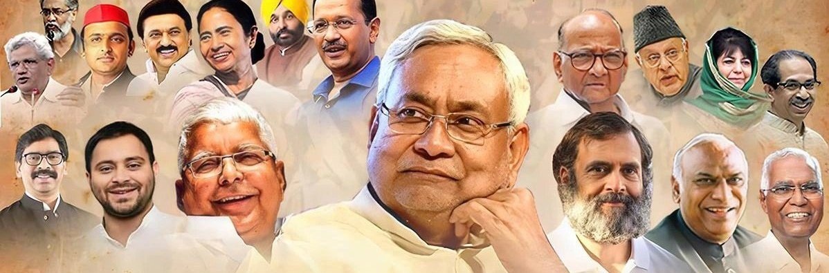 कुछ अंधभक्त बोल रहे है एक को हराने के लिए सब इकट्ठा हो गए..

भाई ज़ब मोहल्ले मे चोर आ जाता है तो मोहल्ले वाले मिलकर ही भगाते है...!😜🥴🏃