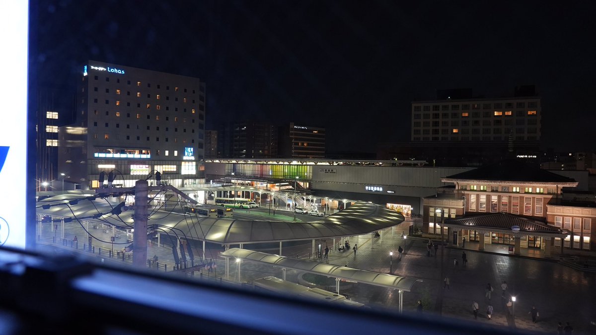 奈良に泊まった時の🥺
ホテル駅前で、夕日がとっても綺麗だった😢🌆✨
夜も寝るまで駅前見れてとっても綺麗で良かった☺️😴️✨
#α7SIII #SEL24105G