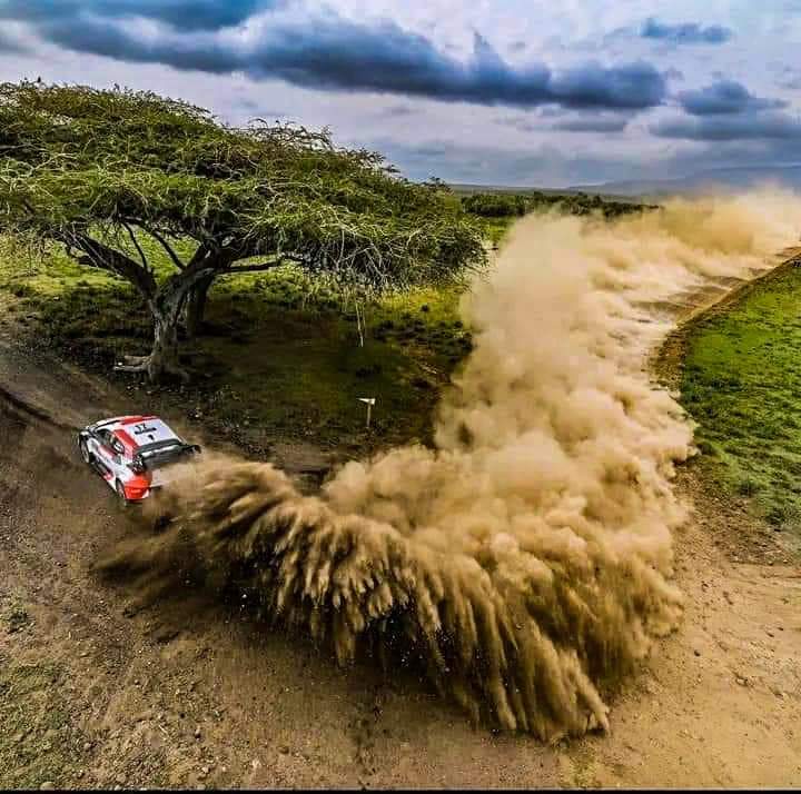 Incredible photo! 

#ToyotaGAZOORacing #SafariRallyKenya #WRC #seanknows