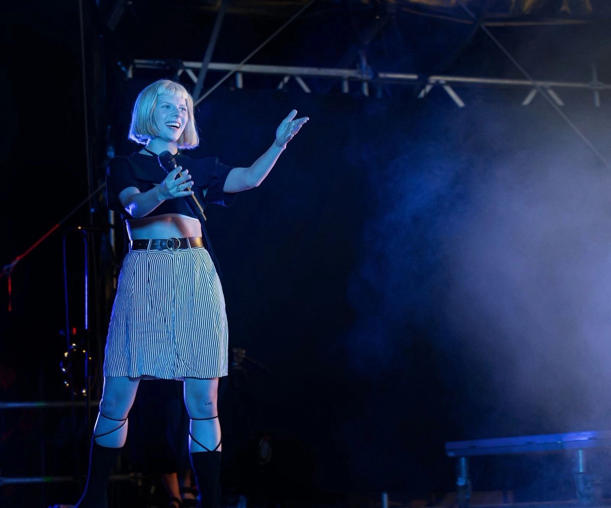 hourly AURORA pics on Twitter