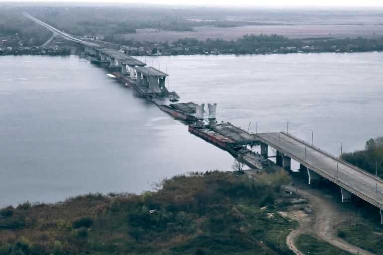 @TerryRichard111 @secretsqrl123 @The_Contrasted Thank you for the source. However these french small prefab bridges absolutely unsuitable to fix the Antonovsky bridge.