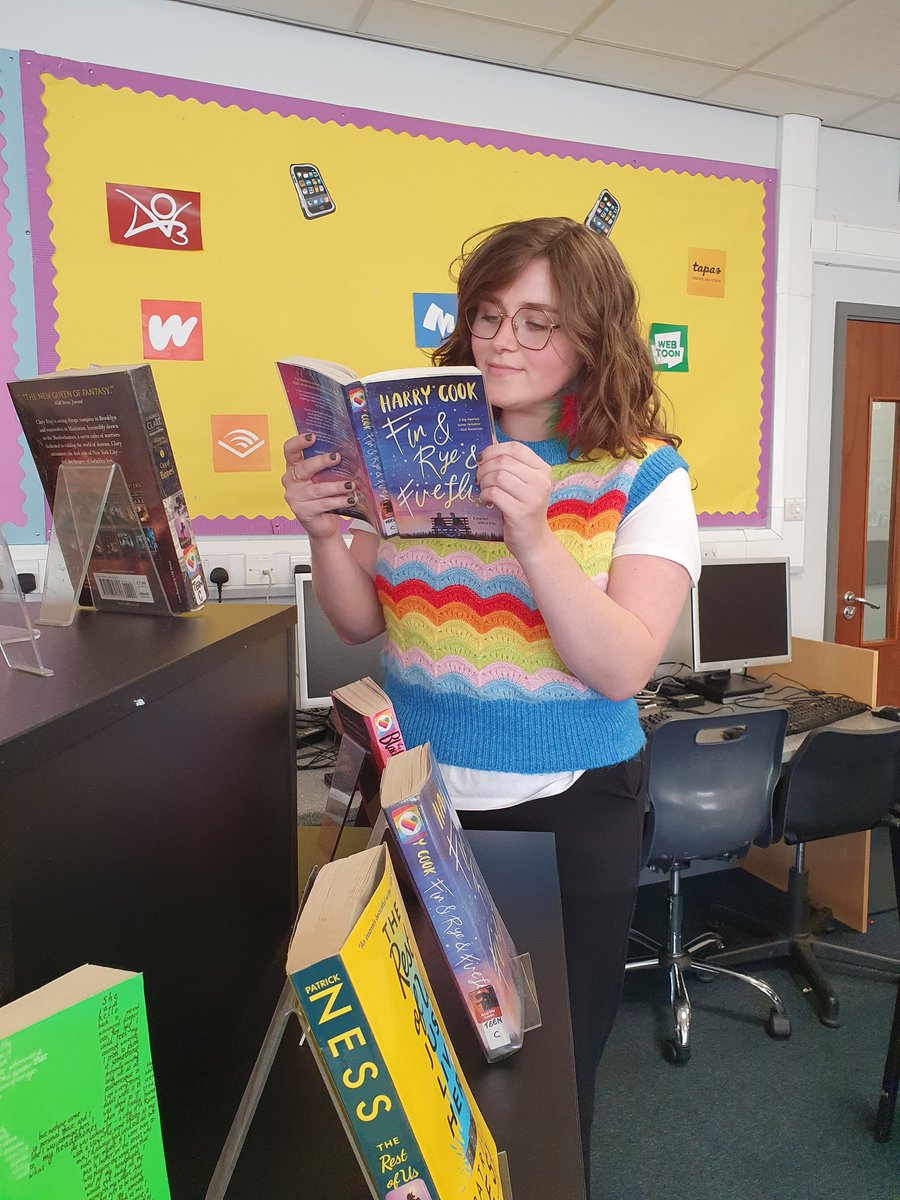 @MissRNicol is reading Fin & Rye & Fireflies by @HarryCook - a #LGBTQ story of love, hope and friendship.  What will @Library_RBHS and @ArdenLibrary be reading tomorrow? @WhitburnAC @WACJigsaw @bonnierbooks_uk @scottishbktrust #ReadWithPride #pridemonth2023