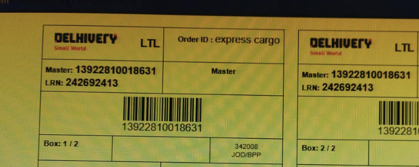 Vaarunieae's tweet photo. @delhivery @help_delhivery 
It been almost week I want my shipment . Worse delivery courier service and poor approach towards clients and customers. https://t.co/hnFSOA7kBn