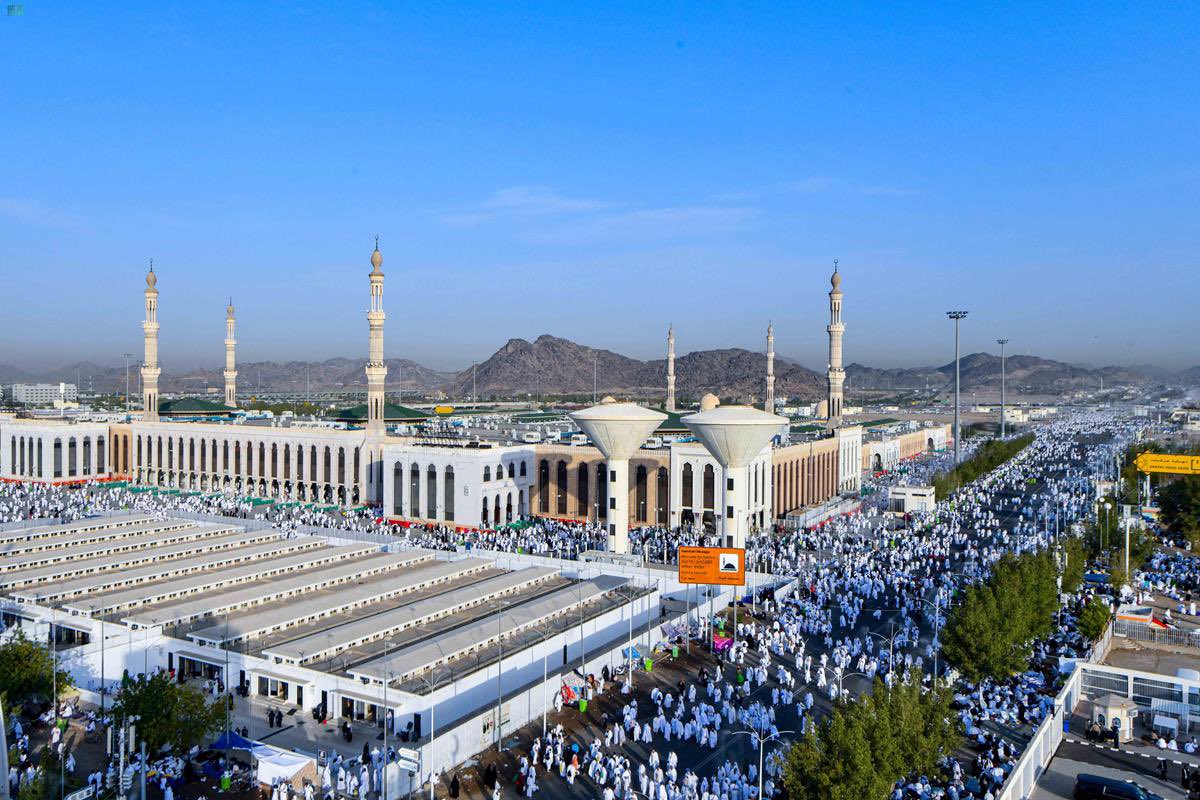 SaudiNews50's tweet photo. الحجاج يتوافدون إلى صعيد عرفات #بسلام_آمنين. 

- https://t.co/63Cf5Ic0eu