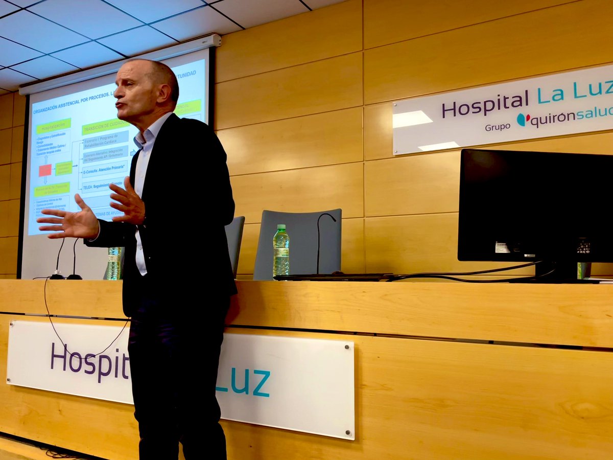 JuanBenezet's tweet photo. Un privilegio tener hoy en nuestra sesión a nuestro amigo @JoseJuanatey para profundizar en algo tan necesario como “Medir para mejorar” 💫Excelente sesión! 👏🏼👏🏼👏🏼Muchas gracias! @UICARdiologia @Hospital_LaLuz @quironsalud @SIAC_cardio @secardiologia https://t.co/UYp7Bke2R4