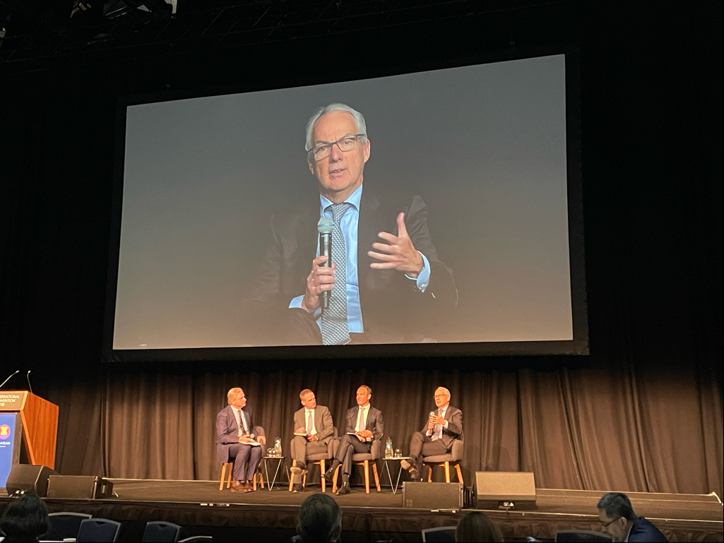 AusASEANEAS's tweet photo. Special Envoy for #SoutheastAsia Nicholas Moore joined the Australia-ASEAN Council Board, ASEAN Heads of Mission &amp; hundreds of delegates at the Australia-ASEAN Business Forum. Nicholas shared insights on the development of 🇦🇺's Southeast Asia Economic Strategy to 2040. https://t.co/vJflbLBfZt