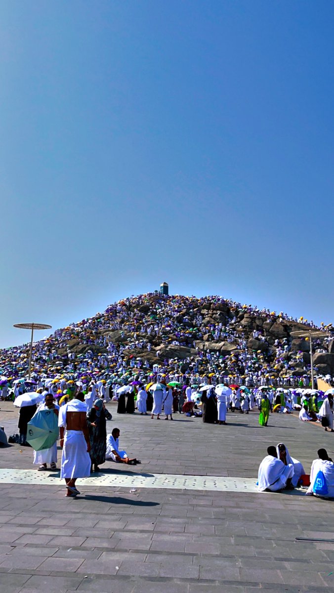 alotibi__1986's tweet photo. #حج_1444 
#يوم_عرفه 

قال رسول الله ﷺ:

"خير الدعاء دعاء يوم عرفة وخير ما قلت أنا والنبيون من قبلي لا إله  إلا الله وحده لا شريك له له الملك وله الحمد وهو على كل شيء قدير" https://t.co/iwIE4GSrYq