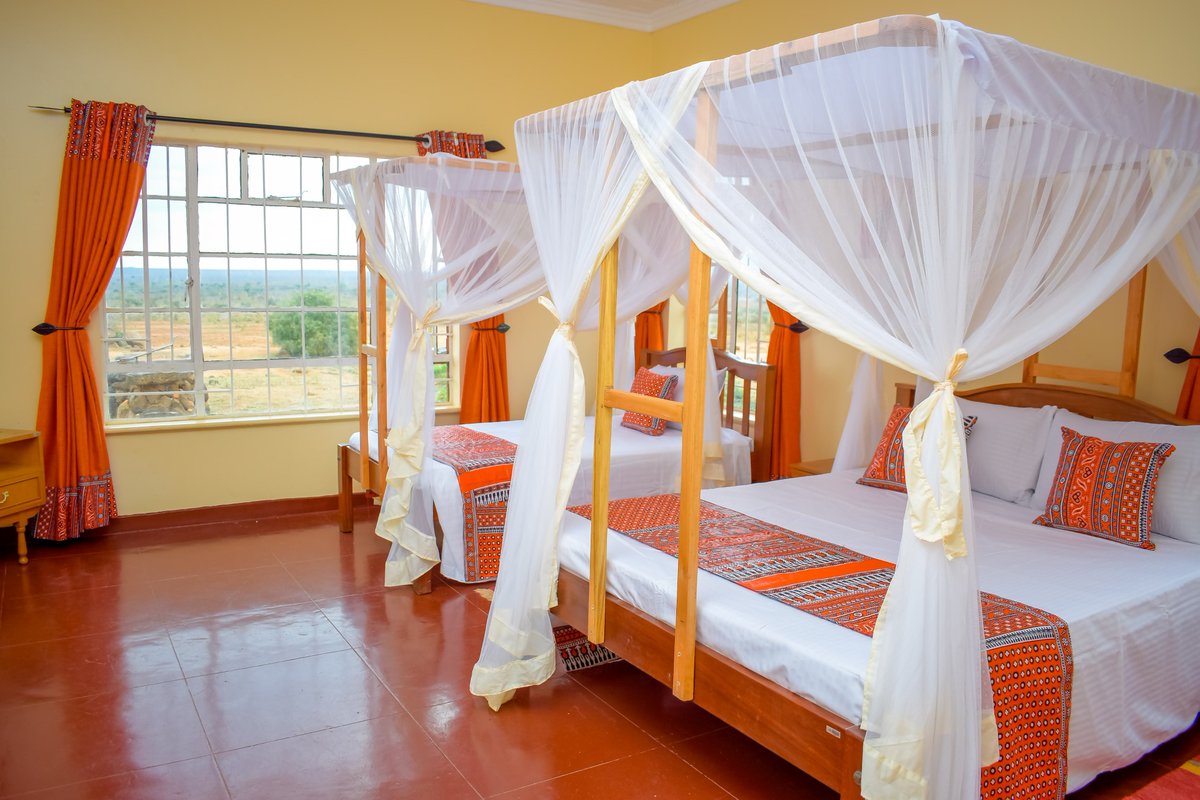 Looking for the perfect mid-term getaway? Look no further than Kamboyo Guest House nestled in the heart of Tsavo West National Park.
Thoughtfully designed for families, the guest house offers you & your loved ones a unique opportunity to bond while exploring the wonders of Tsavo