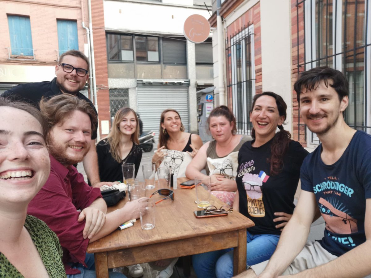 sophie_yvon's tweet image. L’équipe toulousaine de #pint23 a fait son debrief ! Et on a même commencer à préparer #pint24 😂🤩 On a déjà hâte ! 
PS si vous voulez rejoindre l’aventure, faites signe d’ici septembre/ octobre :)