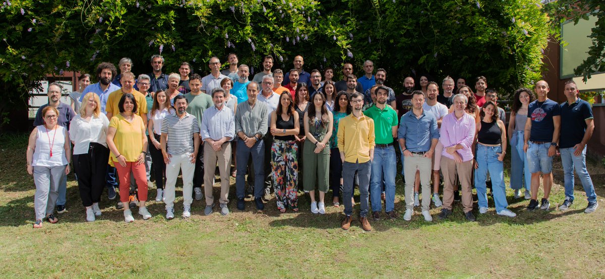 CNRICCOM_Social's tweet photo. This Institute would be just an empty name without the people who make research here every day! Let's start with a pic of all the staff in the headquarters of the Institute which is located inside the #florence #CNR Research Area in Sesto Fiorentino
#ICCOM #chemistry #chemtwitter https://t.co/BxHQukltBV