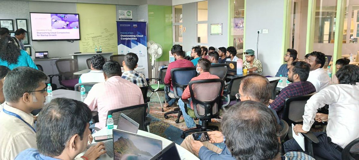 SecureKloudTech's tweet image. We&apos;re thrilled to be hosting the Lunch &amp;amp; Learn session by #SecureKloudTechnologies &amp;amp; @awscloud at IITMs HTIC MedTech Incubator. The event is in full swing, and we&apos;re witnessing valuable insights being shared by our esteemed speakers.

#startups  #CloudComputing