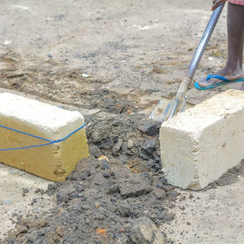 owogcrs's tweet photo. @Eyoanwanotu makes good her promise to the Cross River State Custodial Centre, Afokang, as the construction of a new kitchen for the benefit of inmates officially began.  
#humanity #OWOG https://t.co/atqo1bIaw7