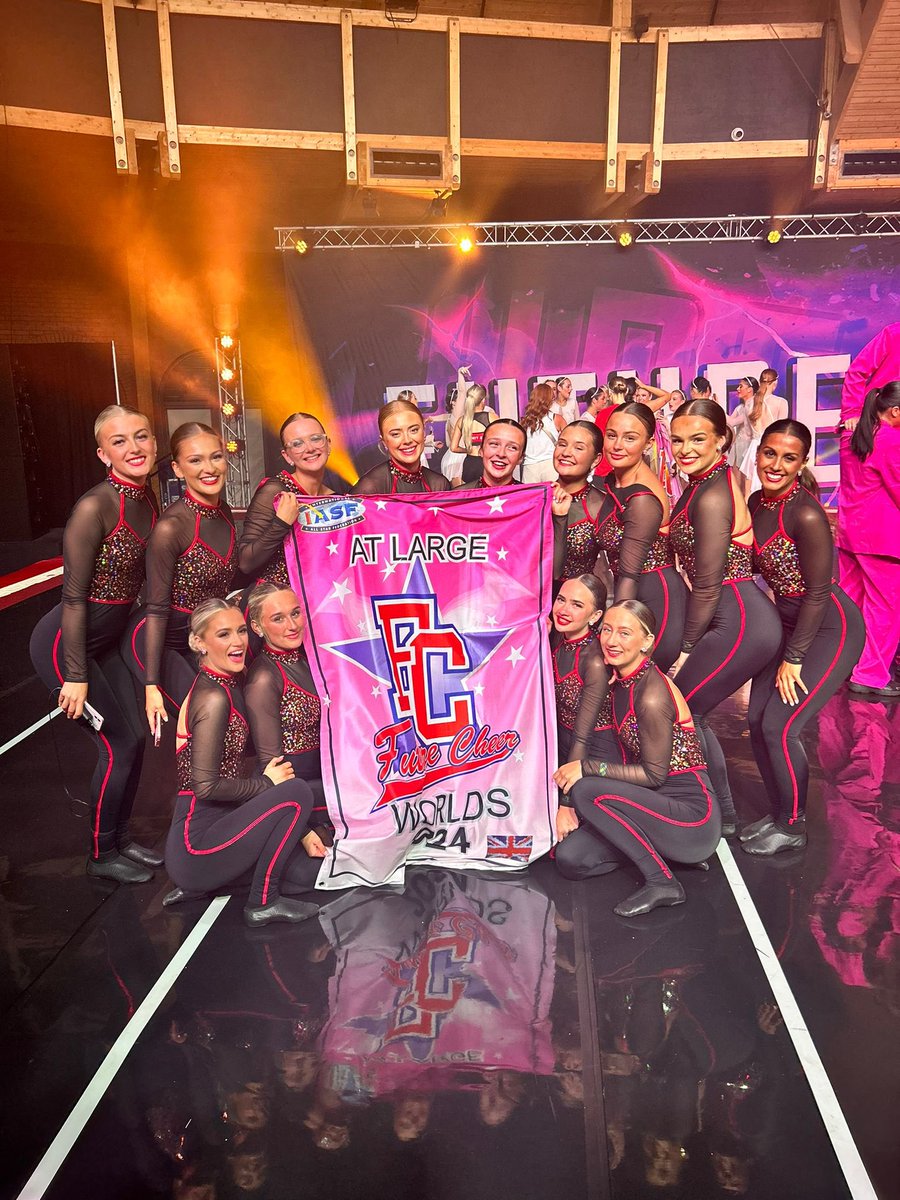 ejlynchx's tweet photo. YMCS have made history!!! Our first ever worlds bid 😭😭 The wait was definitely worth it…. Florida 2024🩷🇺🇸 https://t.co/eNgowfuu6g