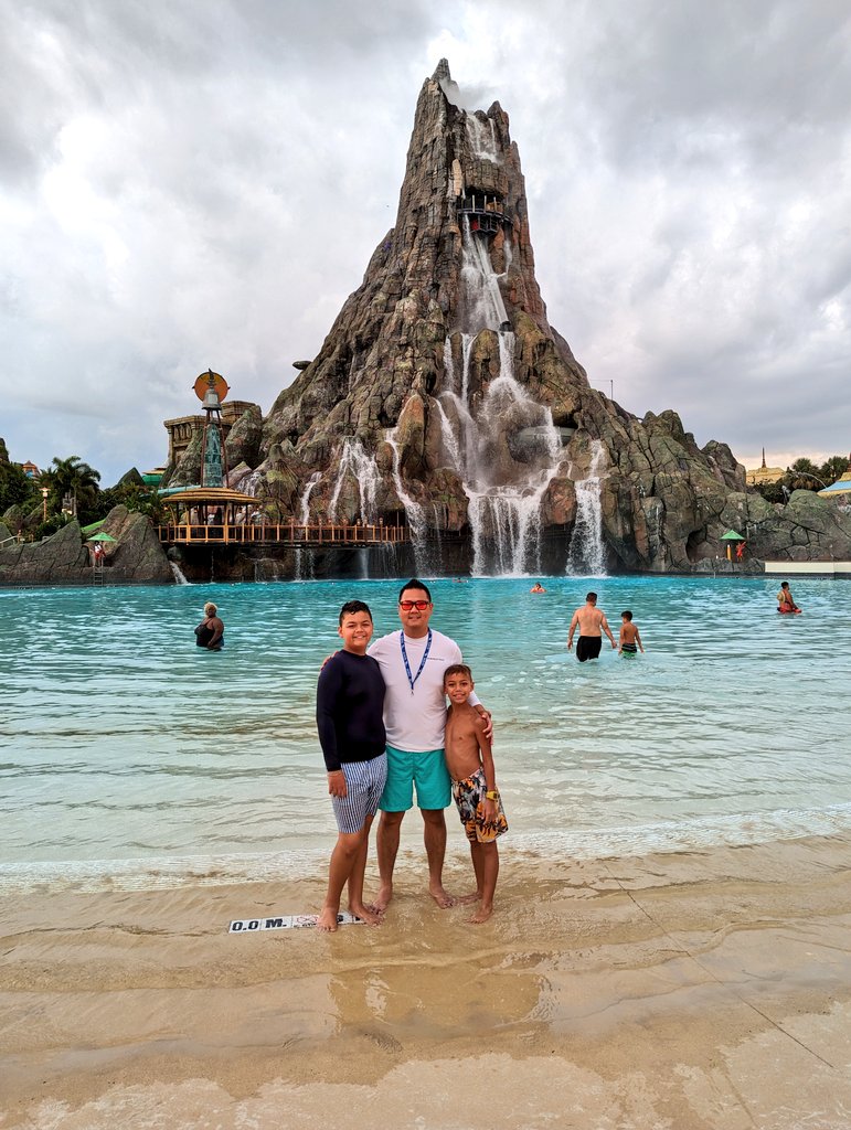 tonycdoan's tweet photo. It was fun in the sun at #UniversalStudios #VolcanoBay! The #WindingRiver was relaxing and #WaturiBeach was the perfect place to catch some rays! @UniversalORL #summervacation https://t.co/2KDqSK7aus