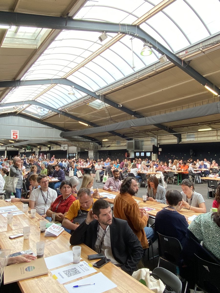 deciderensemble's tweet photo. 🗣️Cette première journée s’ouvre sur une plénière 100% participative animée par @bluenove 

Les participant•es sont invité•es à se projeter #collectivement vers l’avenir et construire ensemble un projet commun pour imaginer notre #démocratie en 2050

#ParticipationRouen2023 https://t.co/3txH3dw8zl