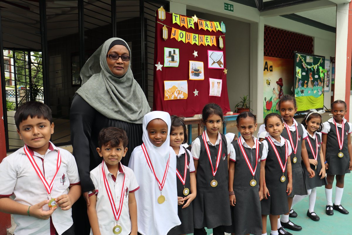 We celebrated the winners of the June Monthly Quran Hifdh Challenge by presenting them with well-deserved medals. Their dedication and commitment to Quran recitation is commendable.

#nurseryschool #Hajj #Hajjcelebrations #HolyQuran #hifdhchallenge #awards #jafferyacademymombasa