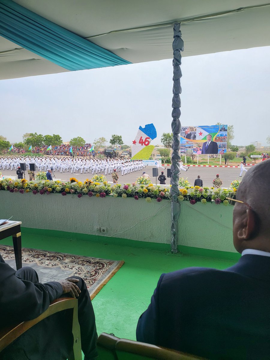 IsmanIRobleh's tweet photo. 27 Juin 2023 : 46ème anniversaire de l’indépendance de 🇩🇯. Cérémonies de prise d’armes et de dépôt de gerbe sur la tombe du soldat inconnu sous l'autorité du Président de la République @IsmailOguelleh. Sauvegarder notre souveraineté, notre devoir.
Bonne fête !
@djibouti 🇩🇯🇩🇯🇩🇯 https://t.co/snCZ19JfxX