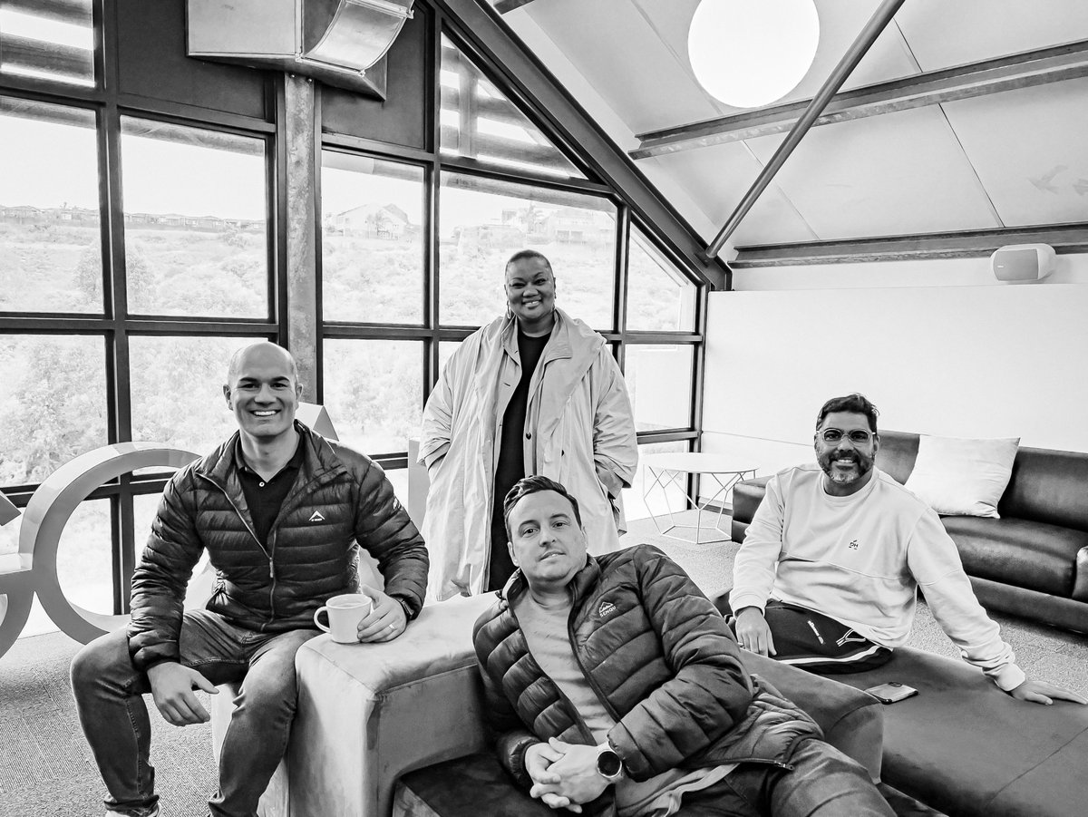 Algoa FM Breakfast With Wayne, Lee & Charlie T tweet media