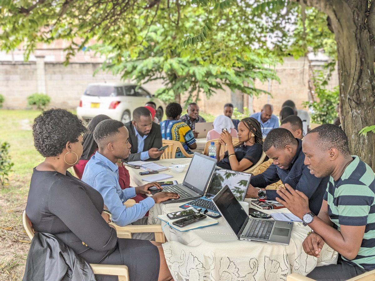 baraka_machumu's tweet photo. The approach of agroecology has a potential strong contribution to farming system resilience against climate change impacts, to the conservation of biodiversity, and to reversing land degradation trends.
#WhereIsMoney #NewGlobalFinancingPact #COP28 @ActionaidTz @GP_Tanzania https://t.co/8S4VKfHxc5