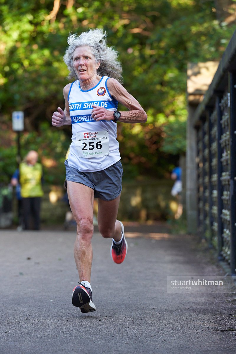 Beautiful evening for the annual Anita Nott 5k memorial race hosted by @heatonharriers #5k #SonyAlpha #jesmonddene