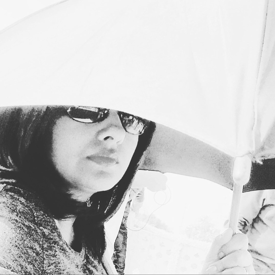 Vanita_ok's tweet photo. This will always remain my favourite click , to commemorate this season , thank you @zurawski_dop cinematographer and photographer par excellence , thank you for the super click ! You will always have a special place in my heart for the most fun times !! @omungkumar https://t.co/wyElBSg5zt