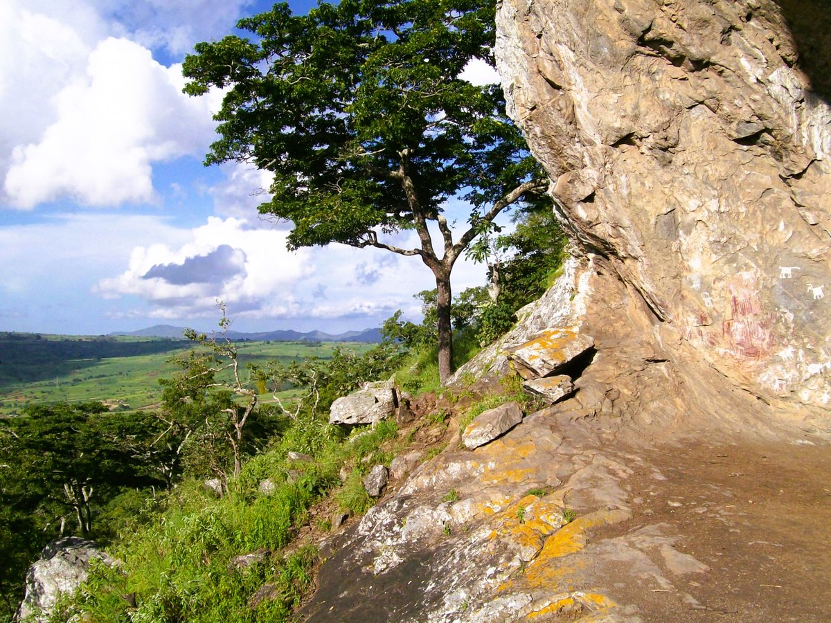 Chongoni Rock-Art Area - Malawi bit.ly/3NNQzmi

Situated within a cluster of forested granite hills and covering an area of 126.4 km2, high up the plateau of c...

5 wallpapers

#Chongoni #RockArt #Malawi  #travel #tourism #UNESCO #werelderfgoed #WorldHeritage #世界遗产