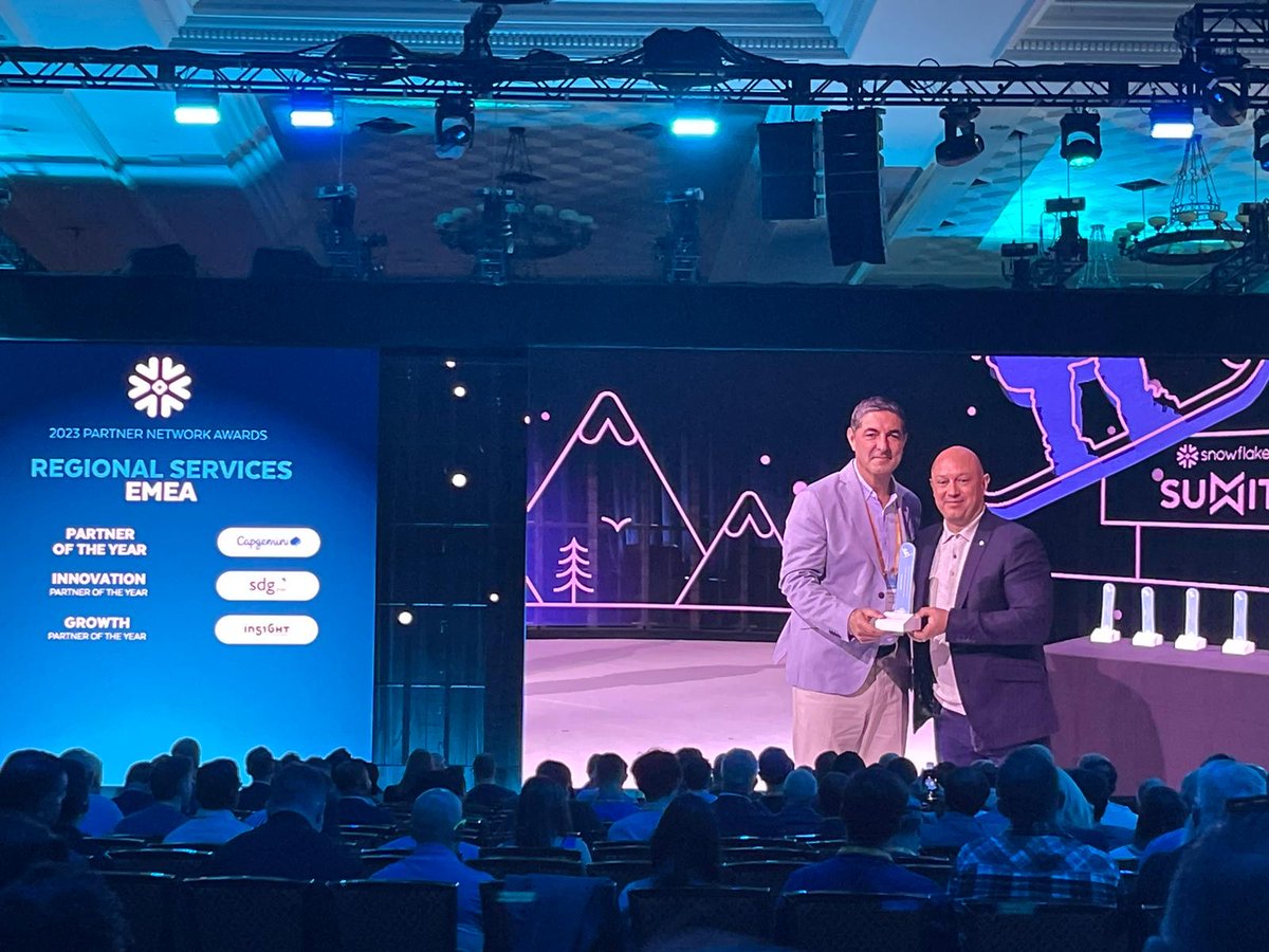 sdggroupspain's tweet photo. ¡SDG Group se complace en anunciar que hemos sido nombrados por @SnowflakeDB “Socio Innovador del Año” para la región EMEA!❄️🌟Accede a la noticia completa aquí 👉 https://t.co/S5acCyX7Jg #SnowflakePartneroftheYear #SDGGoBeyond https://t.co/rdcYu6XM2c