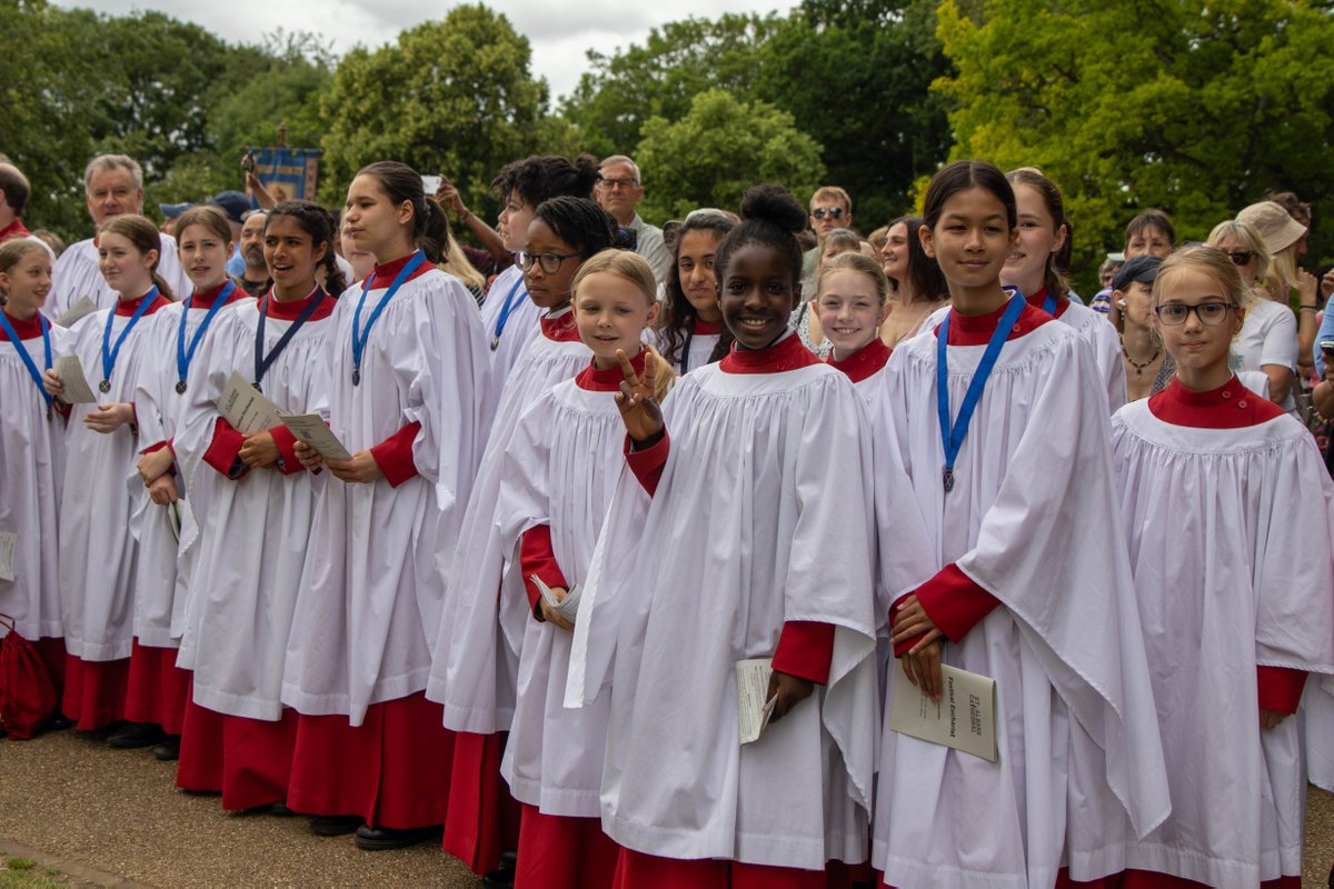 StAlbansCath's tweet photo. Anyone else suffering from post #AlbanPilgrimage blues? Thank you again to all of you who helped make it such a special and memorable weekend ❤️
~
#StAlbans #StAlbansCathedral #AlbanWeekend https://t.co/M8pbMC0ilI