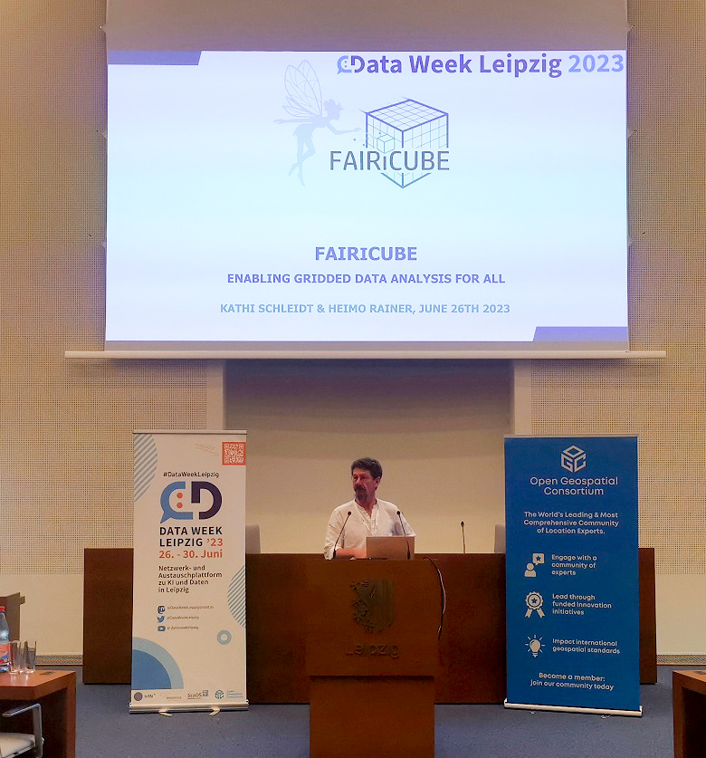 FAIRiCUBE's tweet image. Amazing presentation today 5pm CEST: @DataWeekLeipzig  room 259 @heimor @NHM_WIEN- &quot;Complementing Space-Based #EO Data with Fine-grained in situ Observations: details of the non-spatio-temporal axes are added to Occurence #datacubes, Drosophila  genetic Cubes #dataspaces