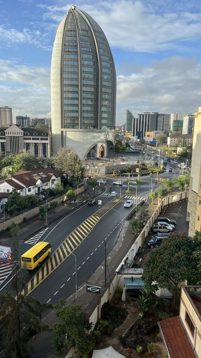 Dear Ugandans this is neither Dubai nor New York, but Nairobi the capital city of Africa #KenyaVsuganda
