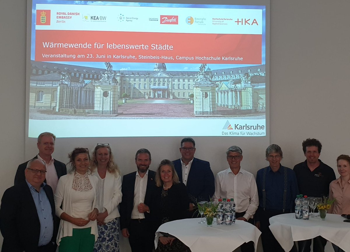 Für das 🇩🇪 Ziel #Klimaneutralität bis 2045 ist die Wärmewende einer der wichtigsten Bausteine. Welche Stolpersteine dabei zu überwinden sind &amp; wie DK das Thema angeht, teilten wir letzte Woche in Karlsruhe im Rahmen des deutsch-dänischen Dialogs #Wärmewende Baden-Württemberg.