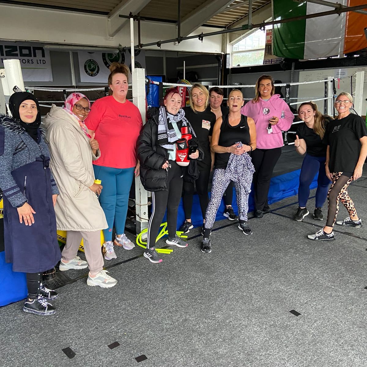 BeginningsI's tweet image. Tuesday is all about the ladies 💃

12PM women's only Boxing @derrymathews23 funded by @maverickstars1 

6pm Women's only boxing at Anfield boxing gym A NBIL boxwell Liverpool programme 

#boxwell #Liverpool #womenswellbeing