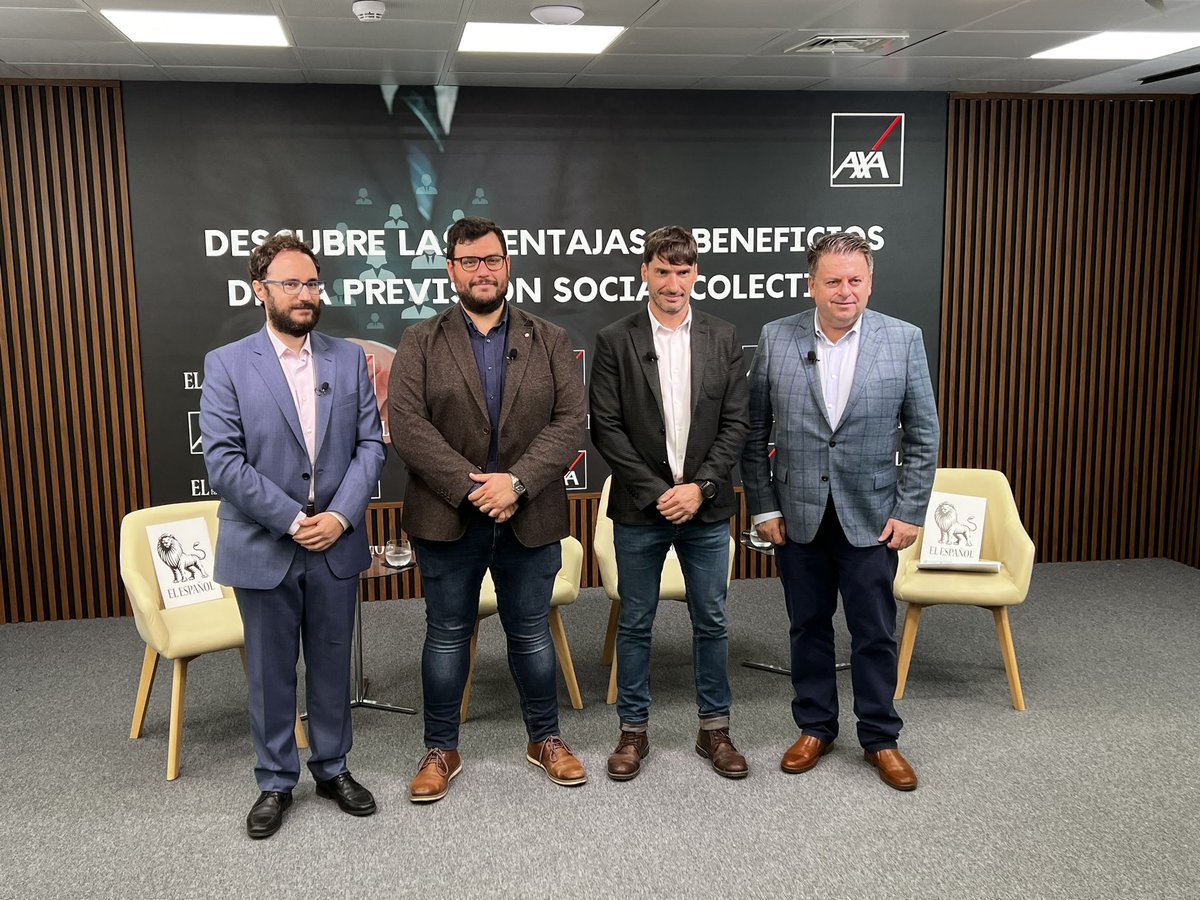 Estamos en <a href="/elespanolcom/">EL ESPAÑOL</a>
en un encuentro en directo para hablar de #PrevisiónSocialColectiva junto con <a href="/scarboval/">Santiago Carbó</a> <a href="/R1cardo_rp/">Ricardo Ruiz</a>

No te lo pierdas👉👉 youtube.com/live/ezLRdlklC…