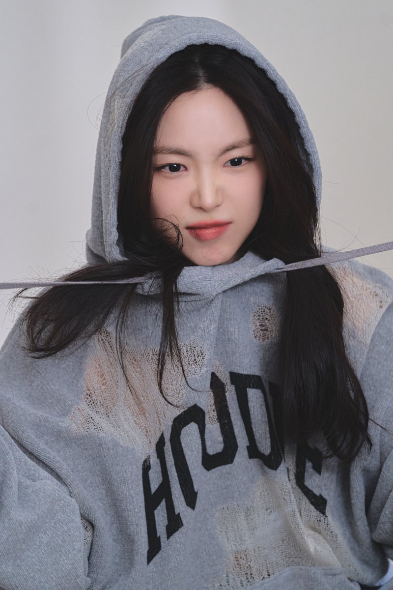 onlynaeun0210's tweet image. 퍼스트룩 매거진 갖고싶은 사람?
댓글달면 한분에게 보내드려요.. 이뿐건 퍼트려야지!

#퍼스트룩 #손나은 #퍼스트룩_손나은