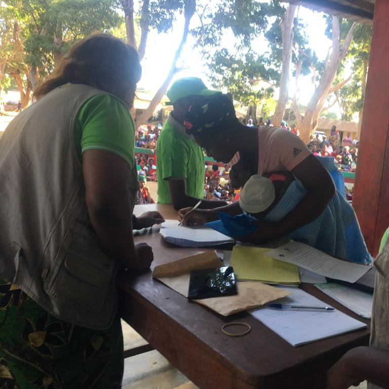 Government of #Mozambique started the payments of #ChildGrant in Mueda, #CaboDelgado. 966 children registered for the Child Grant are expected to receive 1st installment. #UNICEFThanks @UKinMozambique, @SwedeninMZ, @CanHCMozambique, @NLinMozambique, @Ulkoministerio & @WorldBank.