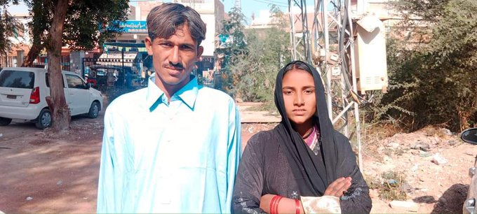 #MinoritiesUnsafeInPak : A Hindu teenage girl was kidnapped in broad daylight, gang-raped and married to her abductor Bhai Khan, who is 31 years old and already married. 

#TeJran #oriele #PriyAnkit #ICCWorldCup2023 #JUNGKOOK #zonauang #jeru