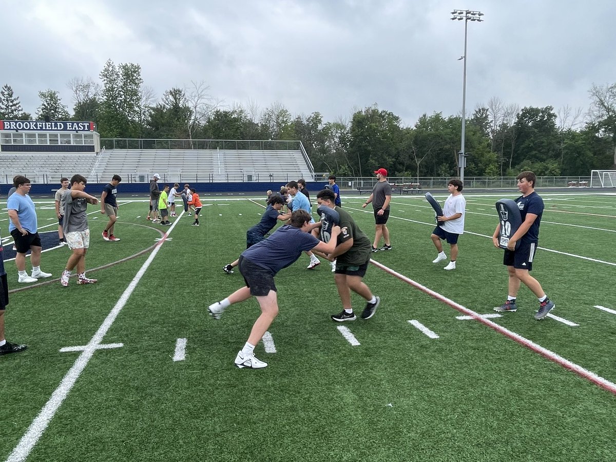 It was a great day working with <a href="/mikecaliendo61/">Mike Caliendo</a> as he came back to <a href="/BEHS_SDE/">Brookfield East</a> for his lineman camp. Once a Spartan always a Spartan. As we say about all of our alums “That’s our guy!”