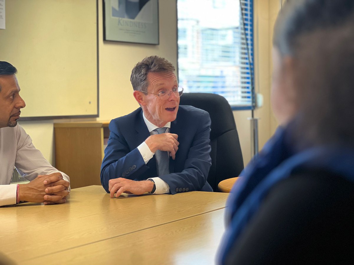 Andy Street (@andy4wm) on Twitter photo Weβre working with <a href="/SWBHnhs/">SWB NHS Trust</a> & <a href="/sandwellcollege/">Sandwell College</a> to get people into jobs in the health care sector π₯
The process is as easy as 1, 2, 3ππ»
βοΈ Sign up
π©π»βπ« Get trained
π§π½ββοΈ Get a job
So far weβve helped hundreds of people secure jobs in the sector across the Black Country πͺπ» Weβre working with <a href="/SWBHnhs/">SWB NHS Trust</a> & <a href="/sandwellcollege/">Sandwell College</a> to get people into jobs in the health care sector π₯
The process is as easy as 1, 2, 3ππ»
βοΈ Sign up
π©π»βπ« Get trained
π§π½ββοΈ Get a job
So far weβve helped hundreds of people secure jobs in the sector across the Black Country πͺπ»